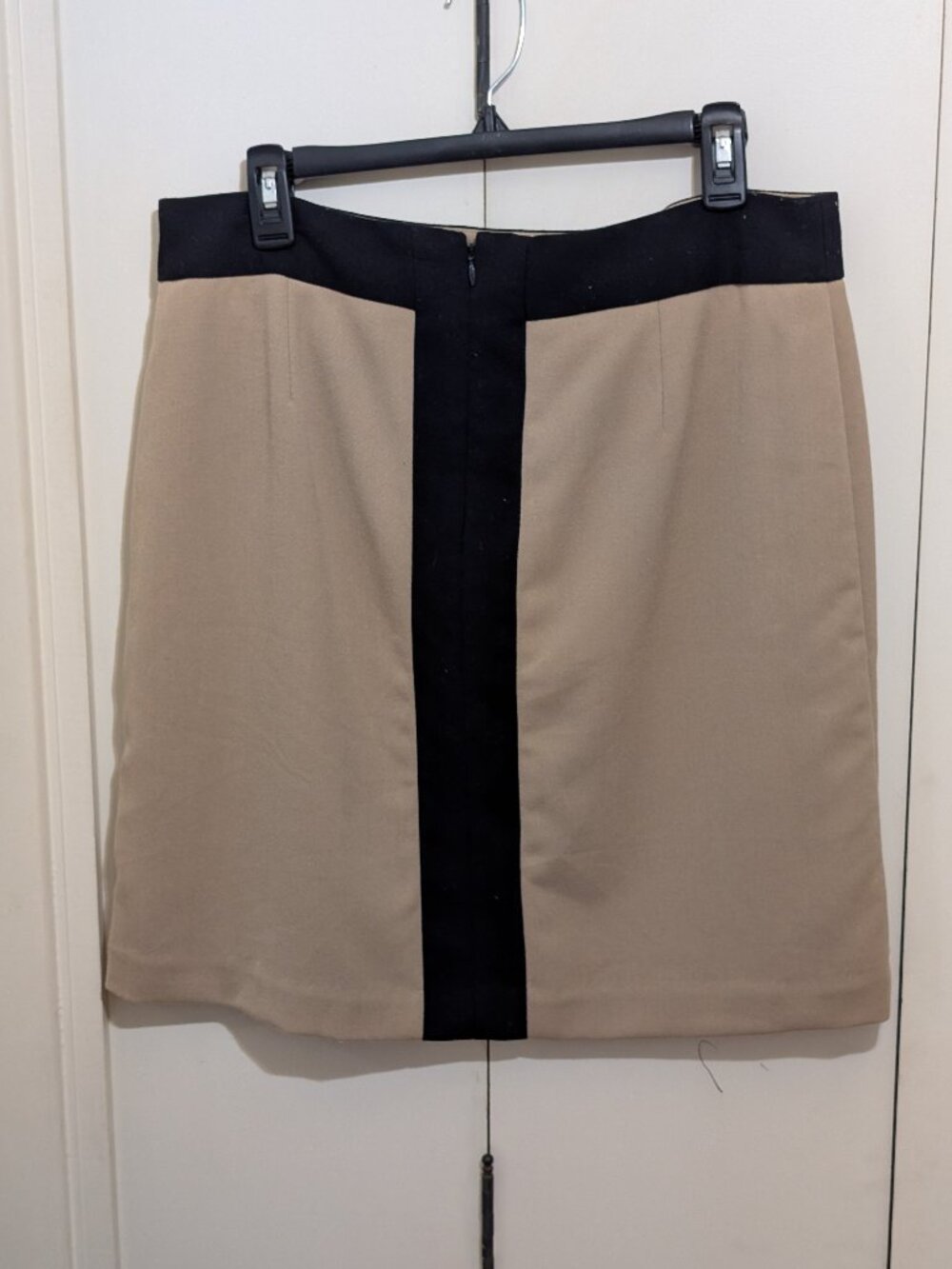 Smart look Worthington A line Skirt -Tan w rich black accent stripes - Sz 12 -